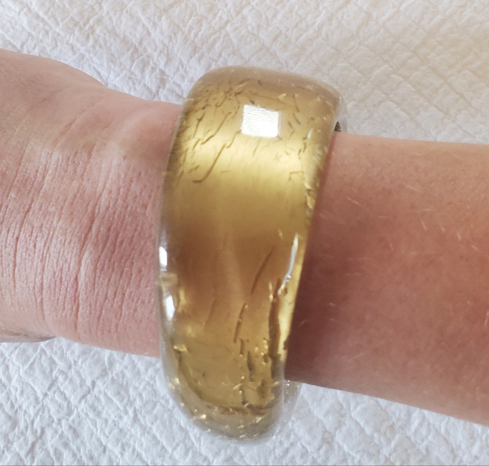 Gold Sculptural Cracked Lucite Resin Bold Chunky Edgy Bangle Bracelet